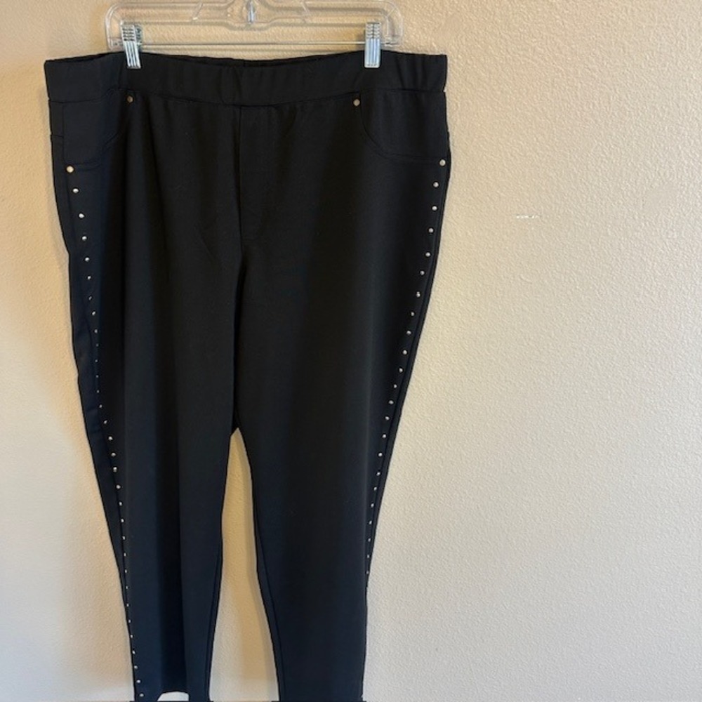 Ruby Rd Women's‎ Black Pull On Embellished Legging Ankle Pants 2X - Picture 4 of 9